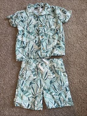 2/$15 - Hawaiian Leaf Print Kids Matching Set